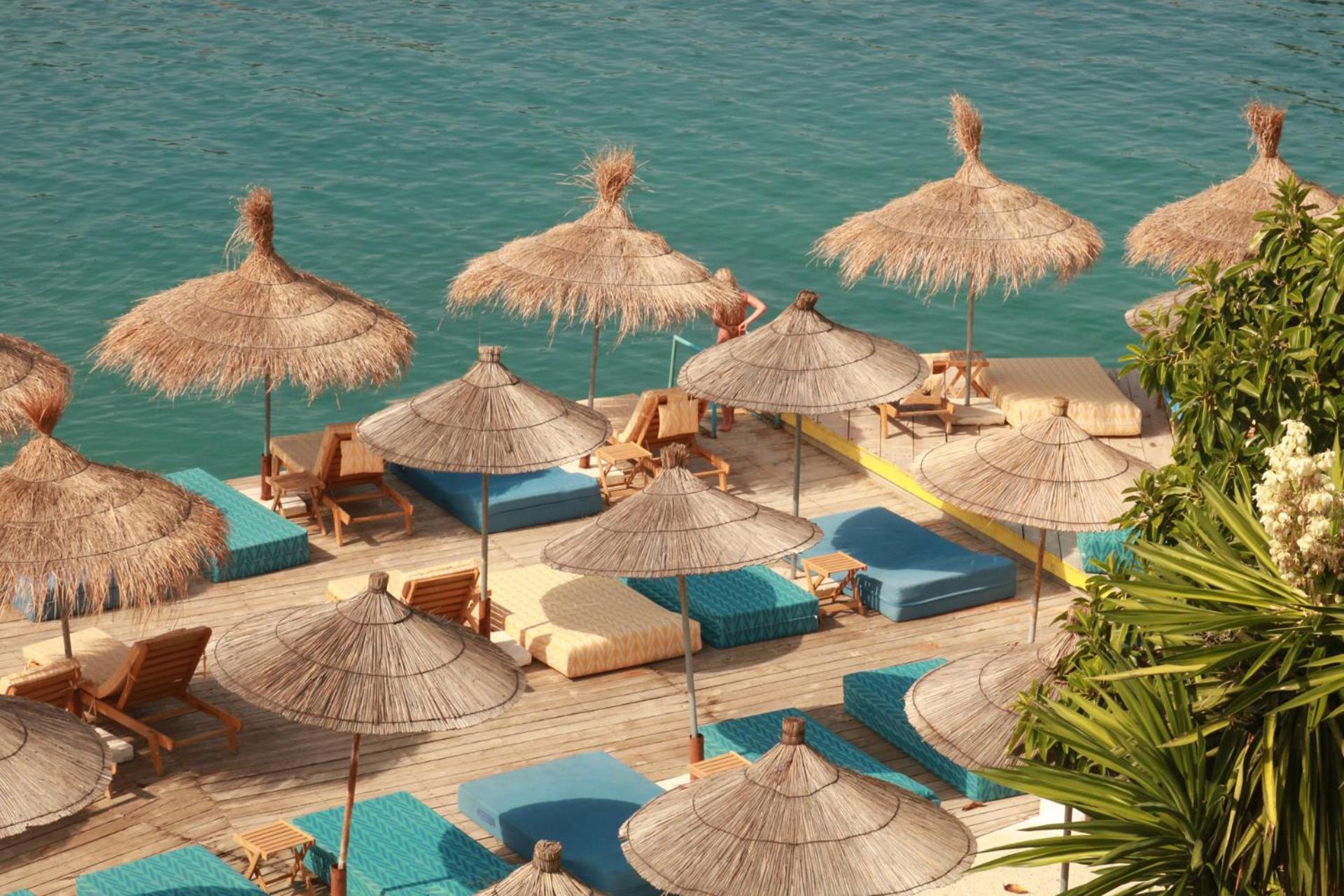 Manta Hotel Ksamil Exterior photo