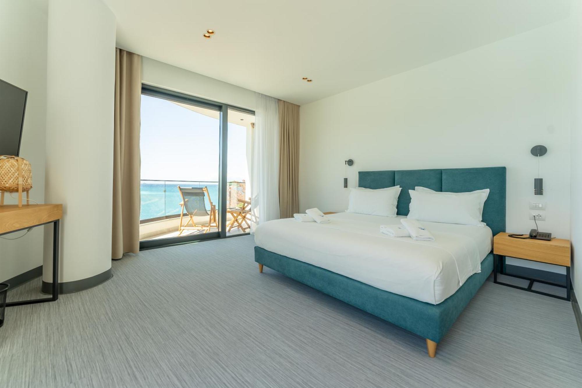 Manta Hotel Ksamil Exterior photo